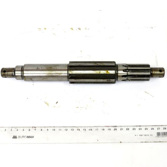 Вал раздаточной коробки ПВМ Д-240 на МТЗ-82/892/920 (Оригинал БЗТДиА) 72-1802063