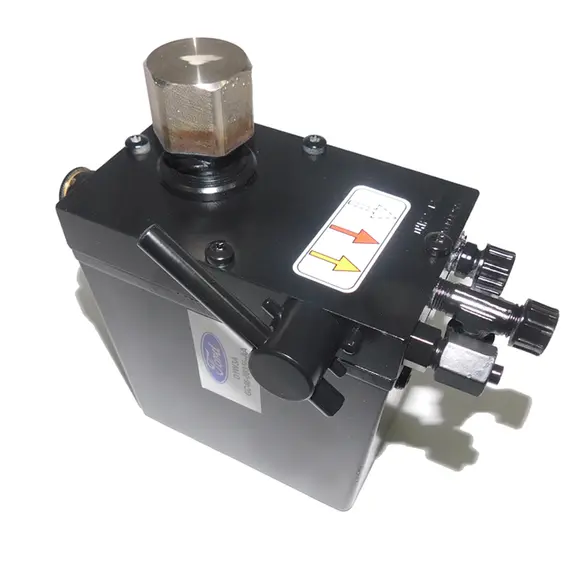 Насос підйому кабіни FORD 1833 1842 1848 2533 2633 3542D 3542T 4142D T229600 GC4600356AA