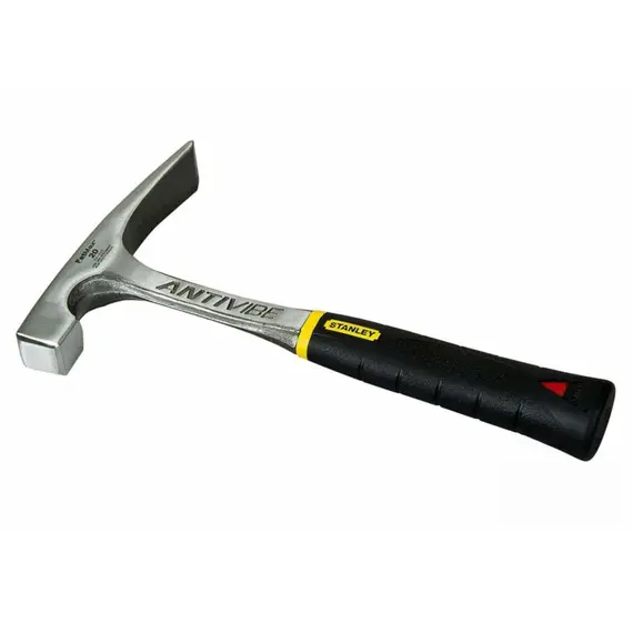 Молоток каменщика STANLEY "FatMax AntiVibe" : m= 570 г стальная эргономичная ручка